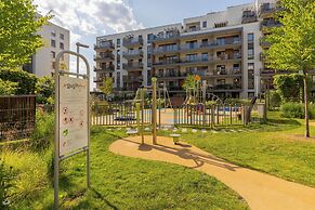 Modern Zoliborz Apartment by Renters