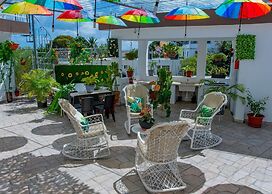 Royal Terrace Queen I