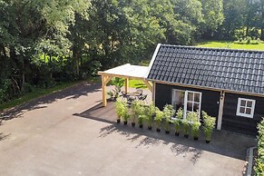 Luxurious Nature Stay in Friesland With Jacuzzi