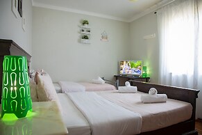 4Ever Palace Design & Nature