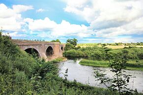 Sleeps 8 - Norham Berwick - Dog Friendly - Quiet