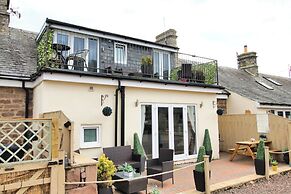 Sleeps 8 - Norham Berwick - Dog Friendly - Quiet