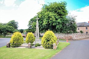 Sleeps 8 - Norham Berwick - Dog Friendly - Quiet