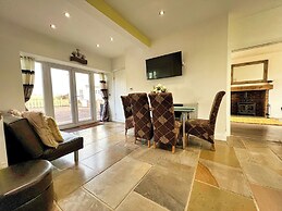 Sleeps 8 - Norham Berwick - Dog Friendly - Quiet