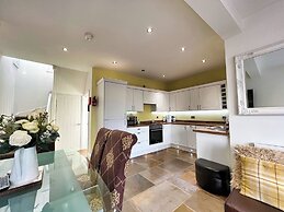 Sleeps 8 - Norham Berwick - Dog Friendly - Quiet