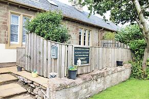 Sleeps 8 - Norham Berwick - Dog Friendly - Quiet