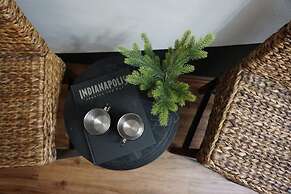 Archaic Garfield - Indianapolis