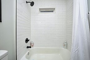 Indy House of Music - Fountain Square