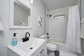 Indy House of Music - Fountain Square