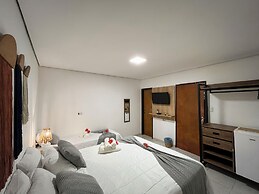 Pousada Unaí - Casa Flor