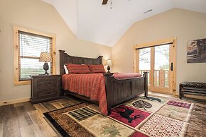 Longview Lodge by Taylor Made Deep Creek