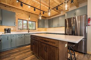 Longview Lodge by Taylor Made Deep Creek