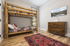 Timber Ridge Haus by Taylor Made Deep Creek