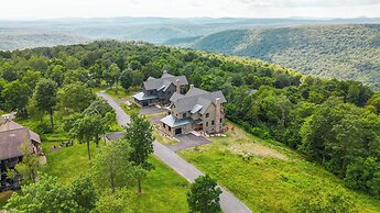 Timber Ridge Haus by Taylor Made Deep Creek