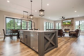 Timber Ridge Haus by Taylor Made Deep Creek