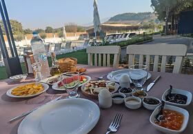 Welllife Hotels & Restaurant