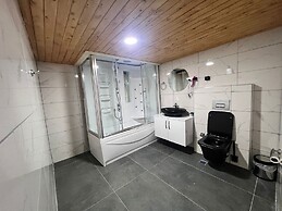 Welllife Hotels & Restaurant