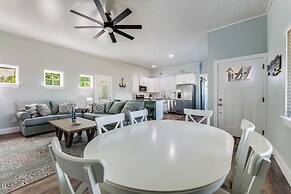 Ew429-chillin at the Beach