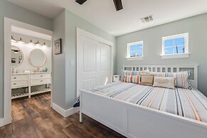 Ew429-chillin at the Beach