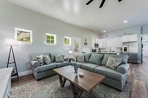 Ew429-chillin at the Beach