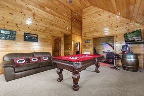 Mountain View Pool Lodge