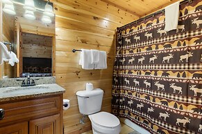 Mountain View Pool Lodge