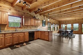 Mountain View Pool Lodge