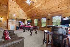 Mountain View Pool Lodge