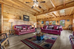 Mountain View Pool Lodge