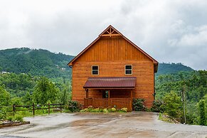 Mountain View Pool Lodge