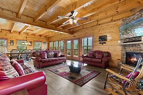 Mountain View Pool Lodge