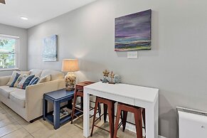 Bb892#104-cristy's Crab Shack