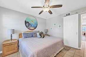 Bb892#104-cristy's Crab Shack