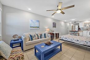 Bb892#104-cristy's Crab Shack