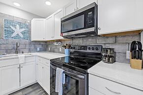 Bb892#104-cristy's Crab Shack