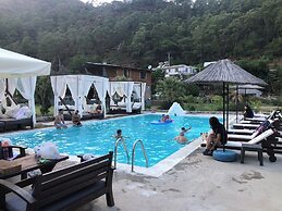 Zirkon Vadi Village Hotel