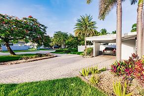 Modern Spacious Home With Pool Jacuzzi