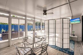 Modern Spacious Home With Pool Jacuzzi