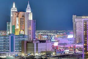 Lucky Gem Penthouse Suite MGM Signature