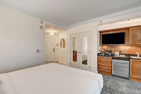 Lucky Gem Penthouse Suites at MGM Signature