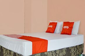 SPOT ON 91797 Mutiara Guest House