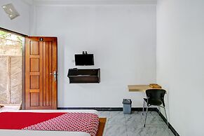 Super OYO 90672 ADHYA GUEST HOUSE LOMBOK