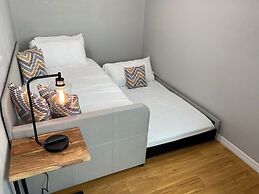 Tamiami On The Canal