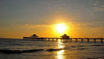 Tamiami On The Canal