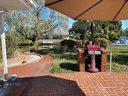 Tamiami On The Canal