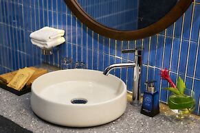 The Coffee City - Healing & Retreats