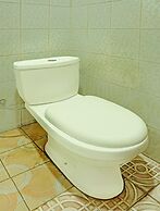 SPOT ON 92450 Homestay Simpang Panji Suroso Syariah