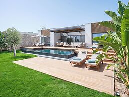 Anda Barut Collection - Ultra All Inclusive