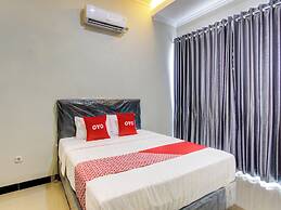 OYO 92479 Pasadena House