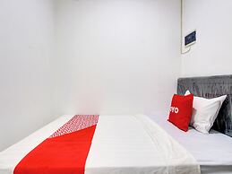 OYO 92479 Pasadena House